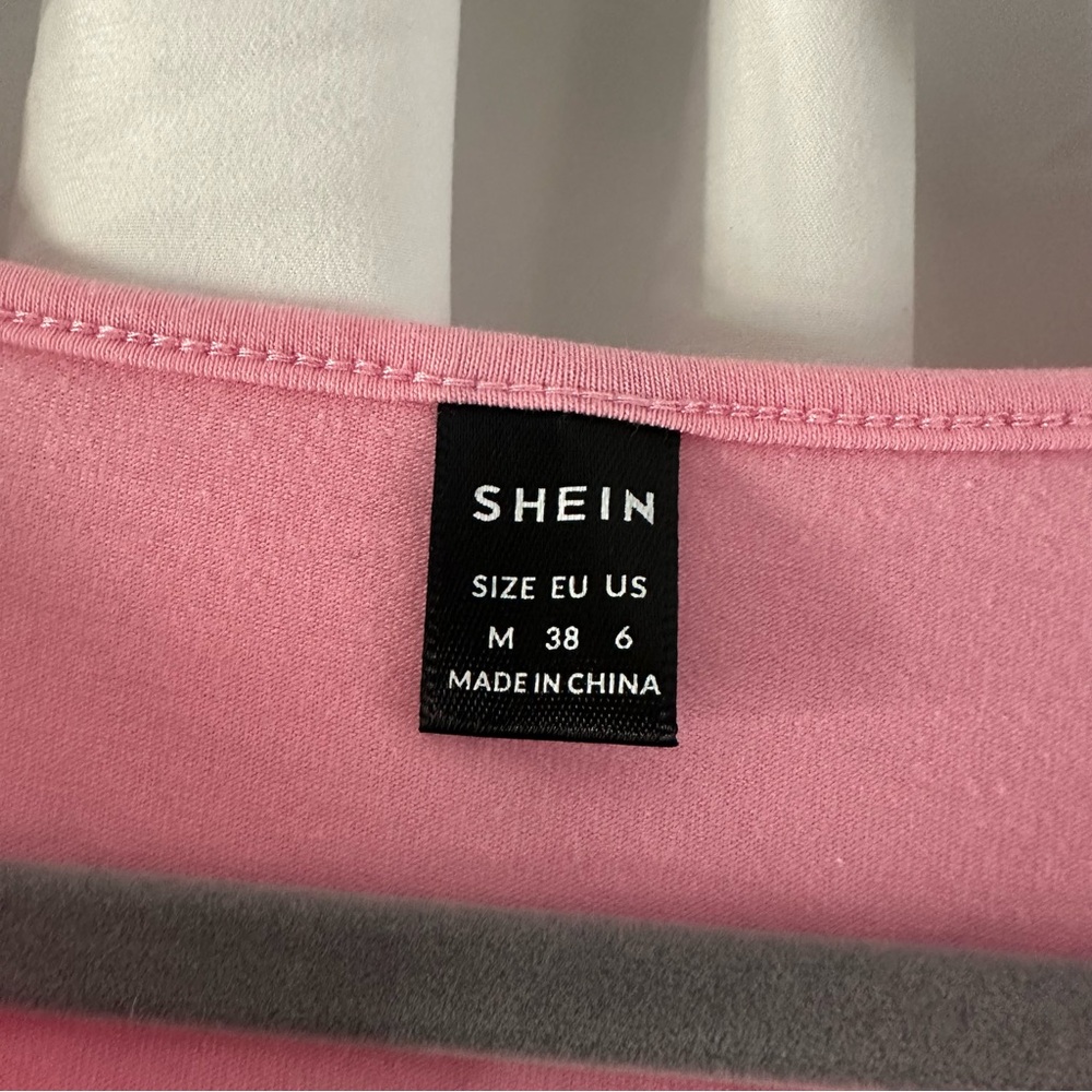 SHEIN Pink Graphic Long Sleeve Crop Top - Picture 5 of 6